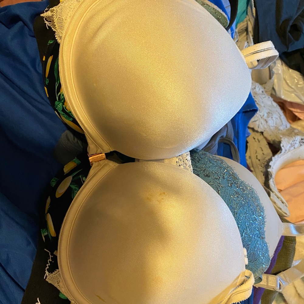 vs pink front clasp bra